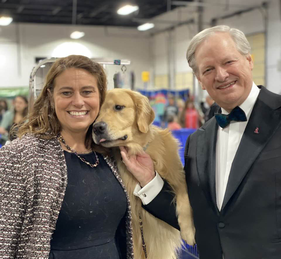 charm city golden retrievers amy with david frei